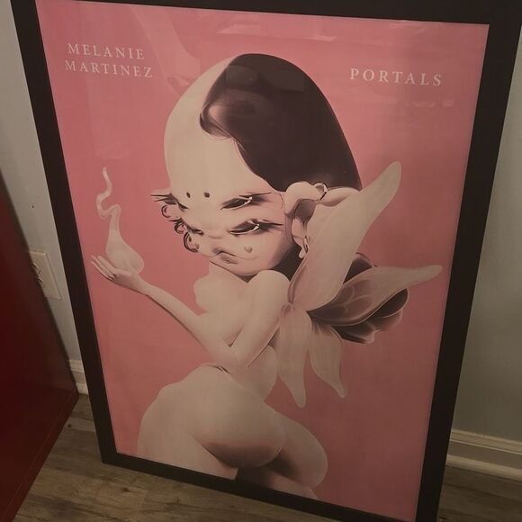 Melanie Martinez poster large portals - Picture 1 of 3